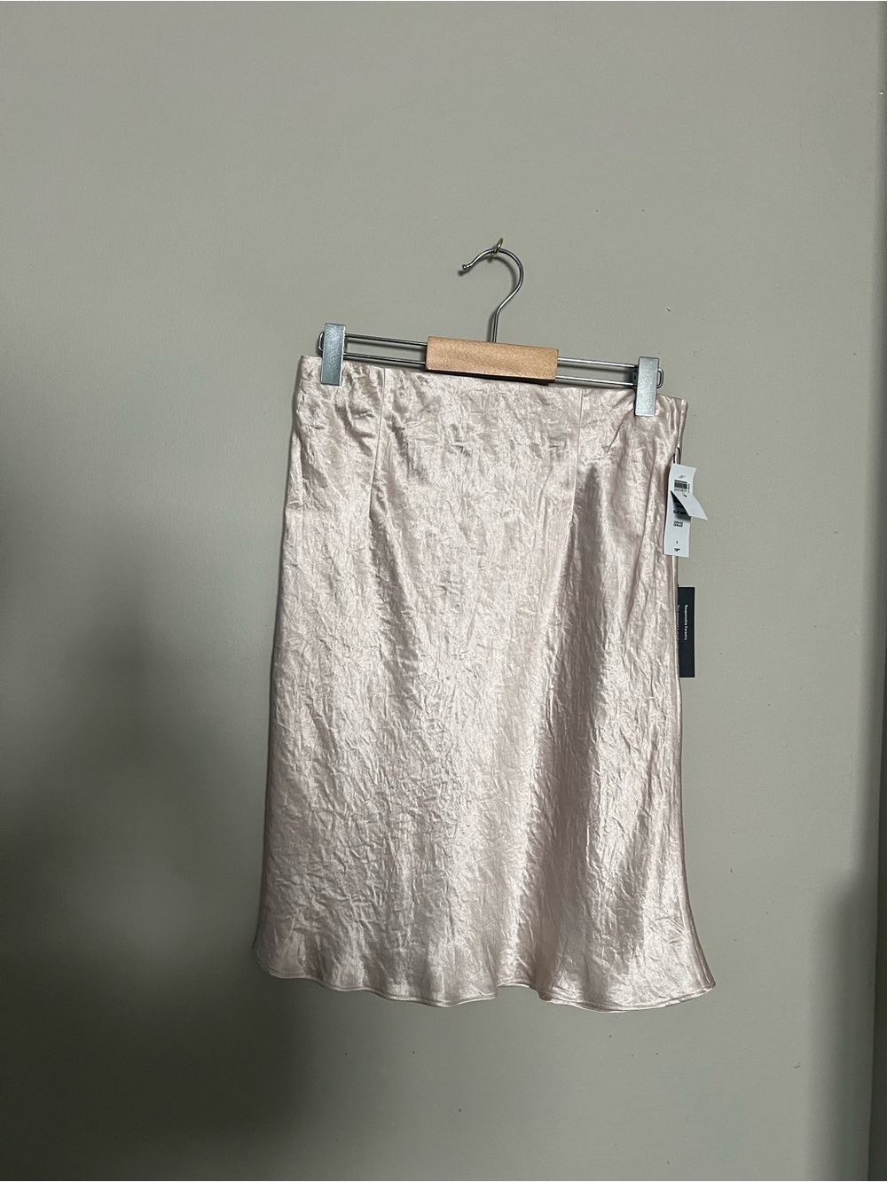 Wilfred Satin Midi Skirt in Light Champagne
